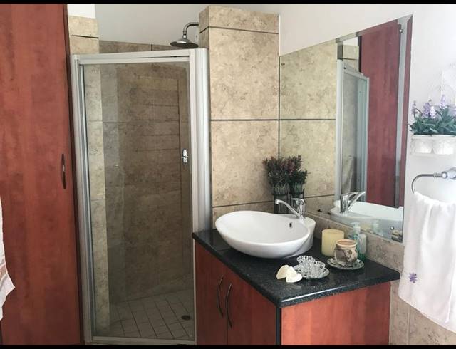 3 BEDROOM HOUSE FOR SALE IN CASSELDALE